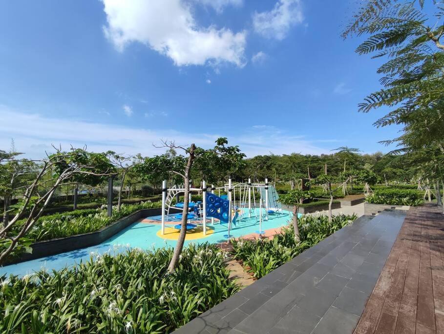 Pik Family 2 Bedroom, 5 Beds & Balcony Best View Yakarta Exterior foto