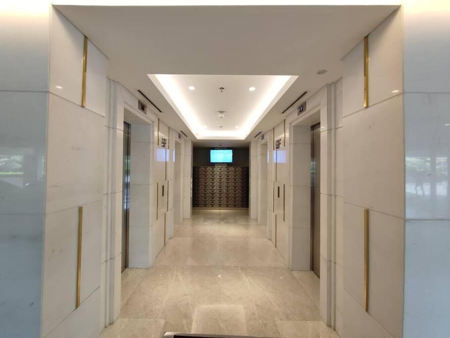 Pik Family 2 Bedroom, 5 Beds & Balcony Best View Yakarta Exterior foto
